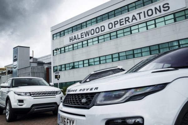 Services Contract services INTX Coach Hire, Bus Hire, Chauffeur and VIP Services